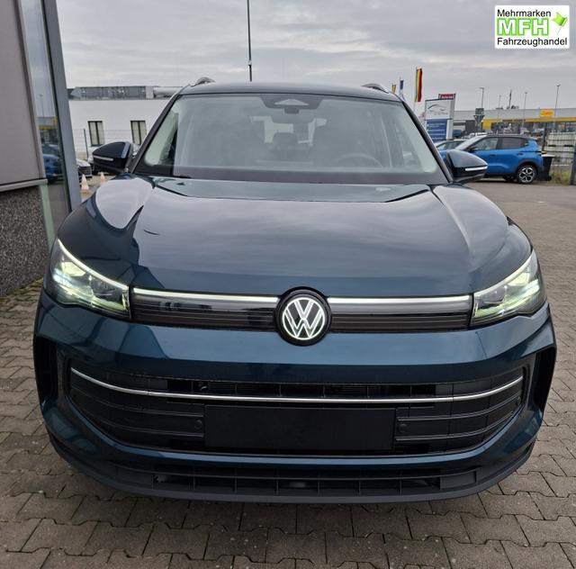 Volkswagen Tiguan LIFE 1.5 eTSI 150PS DSG, Blau-Metallic, 18" Alu NAPOLI, LED-PLUS-SCHEINWERFER, ELEKTR. HECKKLAPPE, KEYLESS ACCESS, PRIVACY-GLAS, DACHRELING, WINTER-PAKET, ACC, Park Assist, Parksensoren, Kamera, 3-Zonen-Climatronic, Radio/Wireless App-Connect, Digitales Cockpi 