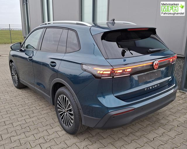 Volkswagen Tiguan LIFE 1.5 eTSI 150PS DSG, Blau-Metallic, 18" Alu NAPOLI, LED-PLUS-SCHEINWERFER, ELEKTR. HECKKLAPPE, KEYLESS ACCESS, PRIVACY-GLAS, DACHRELING, WINTER-PAKET, ACC, Park Assist, Parksensoren, Kamera, 3-Zonen-Climatronic, Radio/Wireless App-Connect, Digitales Cockpi 