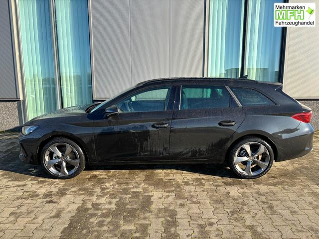 Cupra Leon Sportstourer Basis 1.5 TSI 150PS 6-Gang, 5J Garantie, SCHWARZ-METALLIC, MATRIX-LED, AHK SCHWENKBAR, EDGE-PAKET, DYNAMIC-DESIGN, Elektr. Heckklappe, Dachreling, 18" Alu, Voll-LED-Scheinwerfer, 3Z-Climatronic, ACC/Tempomat, Full Link, Parksensoren v/h, Privacy-Glas 