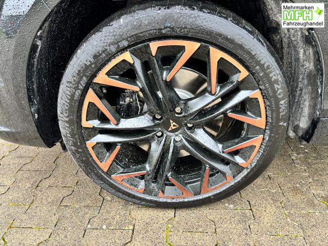 Cupra Terramar VZ 2.0 TSI 265PS DSG 4DRIVE(ALLRAD), 5J Garantie, 20" Alu HADRON, AHK SCHWENKBAR, MATRIX-LED, NAVI 12,9", INTERIOR MOON-LIGHT, Elektr. Heckklappe, 3Z-Climatronic, DCC, ACC, Alarm, Kessy, Privacy-Glas, PDC v/h, TOP-VIEW-Kamera, M-Lederlenkrad beheizt, HEAD-UP 