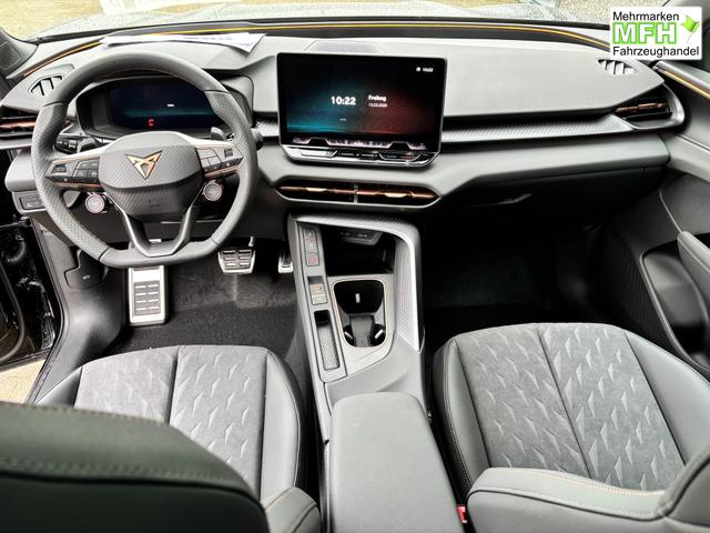 Cupra Terramar VZ 2.0 TSI 265PS DSG 4DRIVE(ALLRAD), 5J Garantie, 20" Alu HADRON, AHK SCHWENKBAR, MATRIX-LED, NAVI 12,9", INTERIOR MOON-LIGHT, Elektr. Heckklappe, 3Z-Climatronic, DCC, ACC, Alarm, Kessy, Privacy-Glas, PDC v/h, TOP-VIEW-Kamera, M-Lederlenkrad beheizt, HEAD-UP 