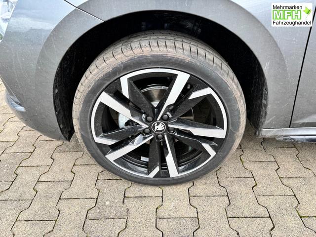 Skoda Kamiq Monte Carlo 1.0 TSI 115PS DSG, GRAU-MET/Dach schwarz, 18" ALU, AHK-VORBEREITUNG, Panoramadach, Matrix-LED, Parksensoren v/h, Kamera, Tempomat, Virtual Cockpit (8"!!), Kessy, Winter-Paket, Climatronic, Radio 8", SmartLink, NSW, Sport-M-Lederlenkrad beheizt, Dachreling 