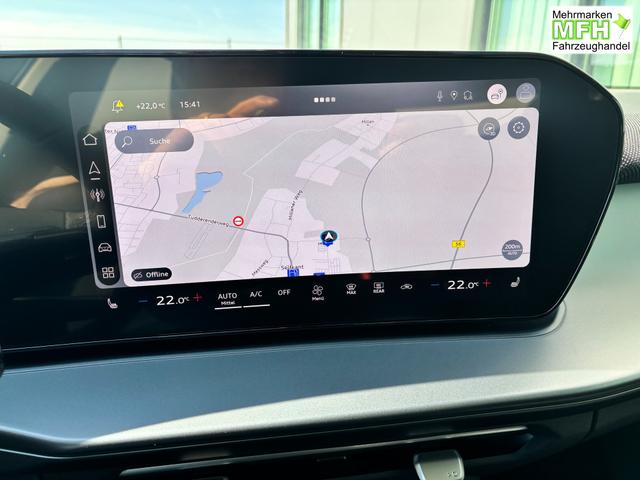 Audi Q3 Sportback Basis 2.0 TFSI quattro (Allrad) 204PS S-Tronic (Automatik), 17" Alufelgen, Elektr. Heckklappe, MMI Navigation plus, Sitzheizung, 3-Zonen-Klimaautomatik, Parksensoren vorn/hinten, M-Lederlenkrad, Tempomat, Virtual Cockpit 