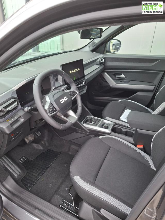 Dacia Duster Journey hybrid-G 150 (Benzin+LPG) 4x4 (ALLRAD) AUTOMATIK, GRAU-MET+WINTER-PAKET (Vordersitze/Lenkrad/Frontscheibe beheizt) + PARKING-PAKET (Toter-Winkel-Assistent, 360&deg;-Kamera, Parksensoren vorn), hinten, Klimaautomatik, Tempomat, NAVI, 18" ALU 