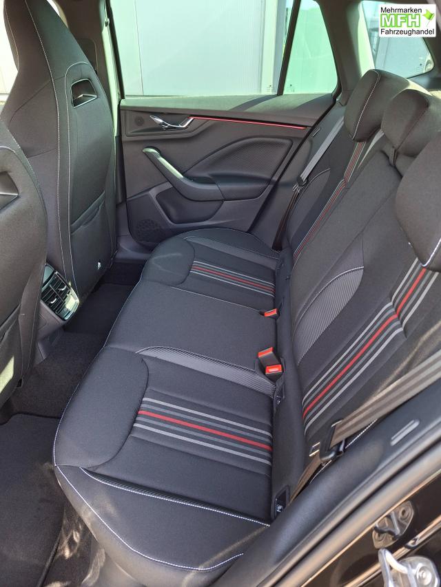 Skoda Kamiq Monte Carlo 1.5 TSI 150PS DSG, 5J GARANTIE, Schwarz-Perleffekt, 18" ALU, AHK SCHWENKBAR, Panoramadach, Matrix-LED, Parksensoren v/h, Kamera, Tempomat, Virtual Cockpit (8"!!), Kessy, Winter-Paket, Climatronic, Radio 8", SmartLink, NSW, Sport-M-Lederlenkrad beheizt 