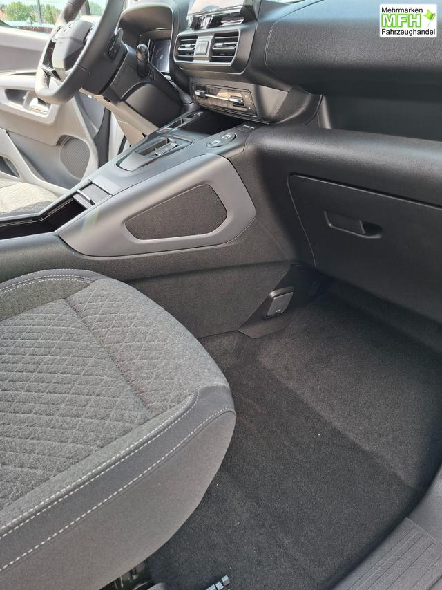 Opel Combo N1 Edition 1.5 Diesel 130PS AUTOMATIK, 5-Sitzer, Karbon-Schwarz Metallic, NAVI, Parksensoren hinten, R&uuml;ckfahrkamera, KEYLESS, 2-Zonen-Klimaautomatik, Schiebet&uuml;re links/rechts, 16" Alu, Abgedunkelte Scheiben Tempomat, IntelliLux Matrix-Licht 