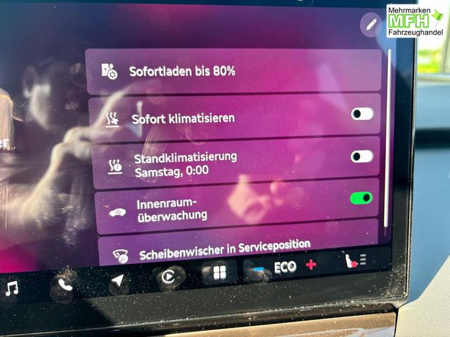 Skoda Elroq Selection 19" Alufelgen, 2-Zonen-Climatronic, Sitzheizung, Parksensoren vorn/hinten, R&uuml;ckfahrkamera, SunSet, Infotainment 13" + NAVIGATION, Beheizbares M-Lederlenkrad, Alarm, Dachreling 