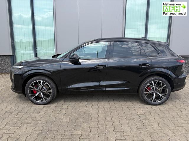 Audi Q3 Basis 2.0 TSI 204PS quattro (Allrad), 5 JAHRE GARANTIE, Technopaket PLUS, Metallic, Anh&auml;ngerkupplung, PANORAMADACH, DIGITALE MATRIX, Exterieur+Interieur S line Paket, 20" ALU 5-Speichen-Tripod, PRIVACY-Glas, SPORTPAKET, Exterieurpaket schwarz, Dynamikpaket 