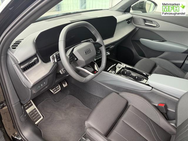 Audi Q3 Basis 2.0 TSI 204PS quattro (Allrad), 5 JAHRE GARANTIE, Technopaket PLUS, Metallic, Anh&auml;ngerkupplung, PANORAMADACH, DIGITALE MATRIX, Exterieur+Interieur S line Paket, 20" ALU 5-Speichen-Tripod, PRIVACY-Glas, SPORTPAKET, Exterieurpaket schwarz, Dynamikpaket 
