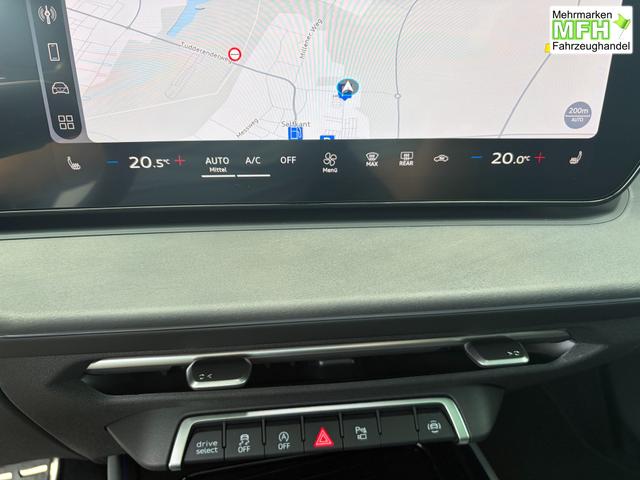 Audi Q3 Basis 2.0 TSI 204PS quattro (Allrad), 5 JAHRE GARANTIE, Technopaket PLUS, Metallic, Anh&auml;ngerkupplung, PANORAMADACH, DIGITALE MATRIX, Exterieur+Interieur S line Paket, 20" ALU 5-Speichen-Tripod, PRIVACY-Glas, SPORTPAKET, Exterieurpaket schwarz, Dynamikpaket 