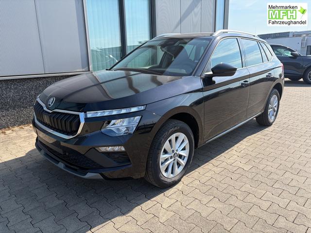 Skoda Kamiq Selection 1.0 TSI 115PS, 5J GARANTIE, Schwarz-METALLIC, ELEKTR. HECKKLAPPE, ANH&Auml;NGERKUPPLUNG, BEH. FRONTSCHEIBE, Sitzheizung, Lenkradheizung, Ladeboden var, ACC, SIDE Assist, Virtual Cockpit 10", Parksensoren v/h, Kamera, KESSY, Privacy-Glas, 16" Alu, Climatronic 