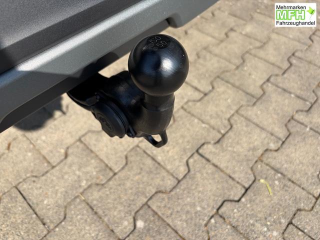 Skoda Kamiq Selection 1.0 TSI 115PS, 5J GARANTIE, Grau-METALLIC, ELEKTR. HECKKLAPPE, ANH&Auml;NGERKUPPLUNG, BEH. FRONTSCHEIBE, Sitzheizung, Lenkradheizung, Ladeboden var, ACC, SIDE Assist, Virtual Cockpit 10", Parksensoren v/h, Kamera, KESSY, Privacy-Glas, 16" Alu, Climatronic 