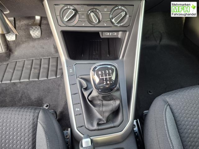 Volkswagen Polo Special 1.0 TSI 95PS, 4 Jahre VW-Garantie, ANH&Auml;NGERKUPPLUNG, 15" ALU, SITZHEIZUNG, Parksensoren VORNE & hinten, R&uuml;ckfahrkamera, M-Lederlenkrad, READY2DISCOVER, APP-CONNECT, Armlehne vorne, Induktionsladen Smartphone, Abgedunkelte Scheiben, RESERVERAD, NSW 