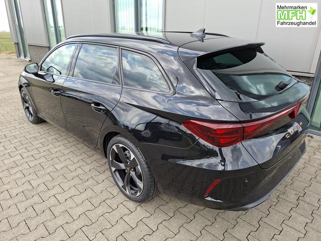 Cupra Leon Sportstourer Basis 1.5 eTSI 150PS DSG (AUTOMATIK), SCHWARZ, ANH&Auml;NGERKUPPLUNG, ELEKTR. HECKKLAPPE, KESSY, ALARM, R&Uuml;CKFAHRKAMERA, 18" Alu, Sitzheizung, M-Lederlenkrad beheizt, Parksensoren vorne und hinten, Adaptiver Tempomat, 3-Zonen-Climatronic, Radio 12,9" + Full Link 