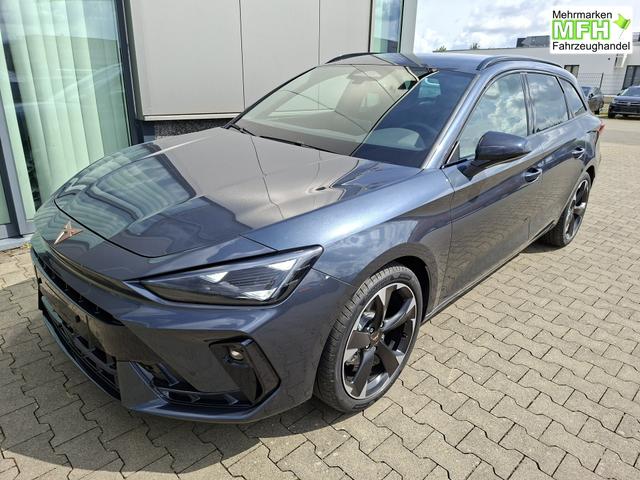 Cupra Leon Sportstourer Basis 1.5 eTSI 150PS DSG (AUTOMATIK), GRAU-MET, ANH&Auml;NGERKUPPLUNG, ELEKTR. HECKKLAPPE, KESSY, ALARM, R&Uuml;CKFAHRKAMERA, 18" Alu, Sitzheizung, M-Lederlenkrad beheizt, Parksensoren vorne und hinten, Adaptiver Tempomat, 3-Zonen-Climatronic, Radio 12,9" + Full Link 