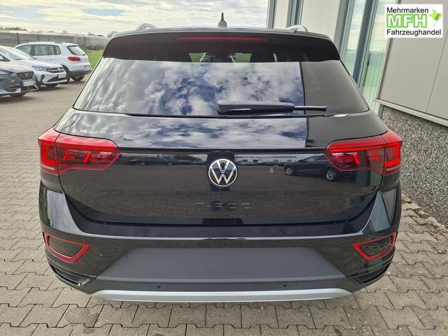 Volkswagen T-Roc Style Modell 2025, 1.5 TSI 150PS DSG, Schwarz-Met, Elektr. Heckklappe, ACC, Virtual Cockpit, Climatronic, ParkAssist, Parksensoren v/h, R&uuml;ckfahrkamera, Sitzheizung, Privacy-Glas, M-Lederlenkrad beheizt, 19" ALU "Misano" schwarz, IQ LIGHT MATRIX, Keyless 