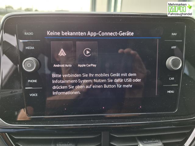 Volkswagen T-Roc Style Modell 2025, 1.5 TSI 150PS DSG, Schwarz-Met, Elektr. Heckklappe, ACC, Virtual Cockpit, Climatronic, ParkAssist, Parksensoren v/h, R&uuml;ckfahrkamera, Sitzheizung, Privacy-Glas, M-Lederlenkrad beheizt, 19" ALU "Misano" schwarz, IQ LIGHT MATRIX, Keyless 