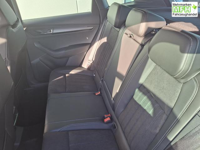 Skoda Karoq Sportline 1.5 TSI 150PS DSG, WEISS-MET, 5JGARANTIE, AHK SCHWENKBAR, 19" ALU SAGITARIUS, BEHEIZTE FRONTSCHEIBE, SITZHEIZUNG, MATRIX-LED, Elektr. Heckklappe, Virtual Cockpit 10", Climatronic, NAVI, ACC, Parksensoren v/h, R&uuml;ckfahrkamera, Dachreling, PRIVACY-GLAS 