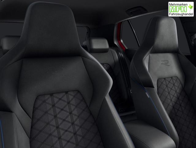 Volkswagen Golf R-Line 2.0 TDI 150 DSG IQ.Light BlackP AHK 