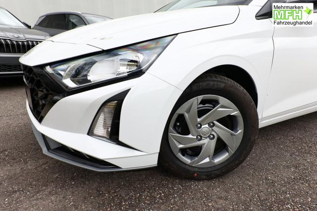 Hyundai i20 Select DCT MY26 Nav Kam PDC Klima Temp CarP 