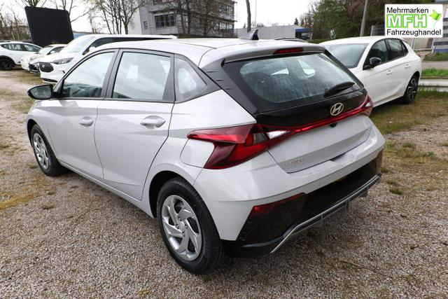 Hyundai i20 Select DCT MY26 Nav Kam PDC Klima Temp CarP 
