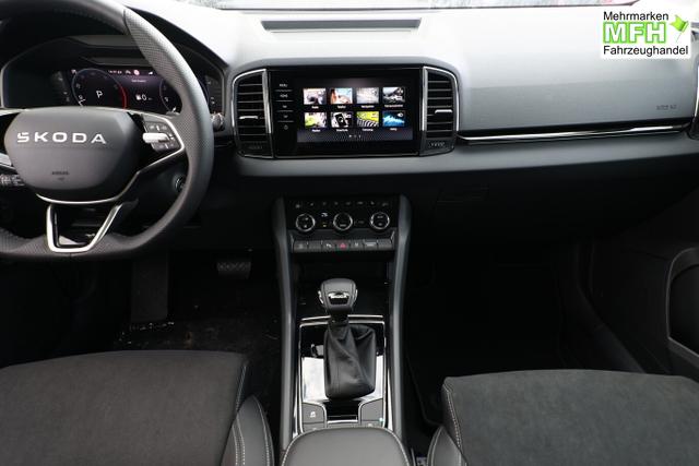 Skoda Karoq Selection DSG Pano AHK NavC SideA Leder ACC Kessy 