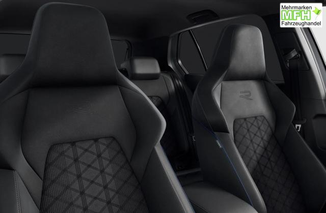 Volkswagen Golf 8 1.5 eTSI 150 DSG R-Line Pano Nav 5J.Gar 