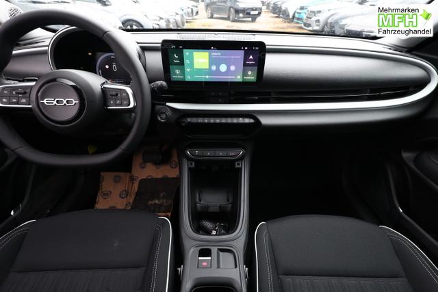 Fiat 600 MHEV AT LED Nav ACC Kam Keyl Klimaaut 