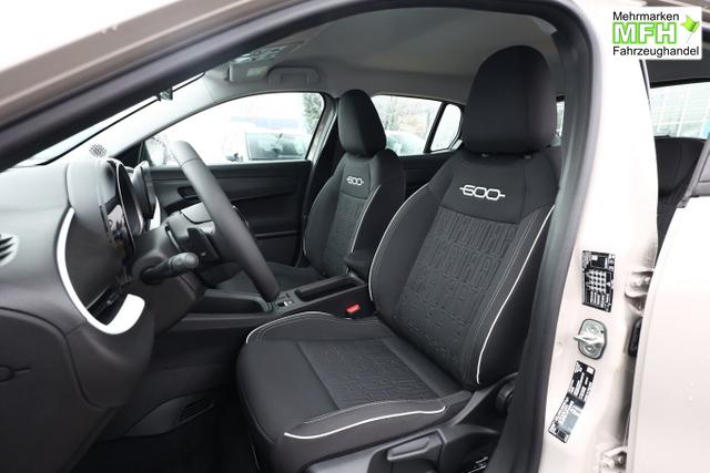 Fiat 600 MHEV AT LED Nav ACC Kam Keyl Klimaaut 2xPDC 