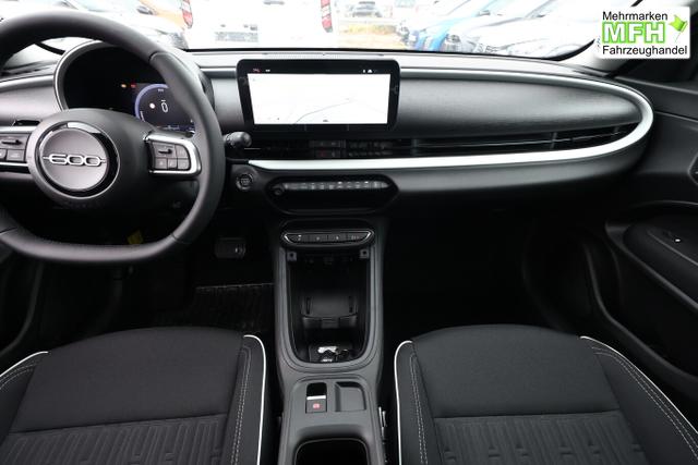 Fiat 600 MHEV AT LED Nav ACC Kam Keyl Klimaaut 2xPDC 