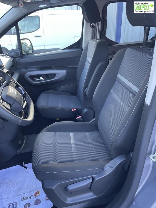 Fiat Dobl&ograve; Doblo Kombi Maxi AT N1 130 Nav 2xPDC Kam Keyl 