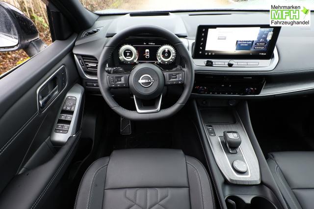 Nissan Qashqai Tekna AT AWD Pano HUD eHk SHZ ACC Keyl 
