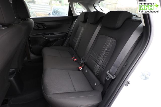 Hyundai i20 Select DCT MY26 Nav Kam PDC Klima Temp CarP 