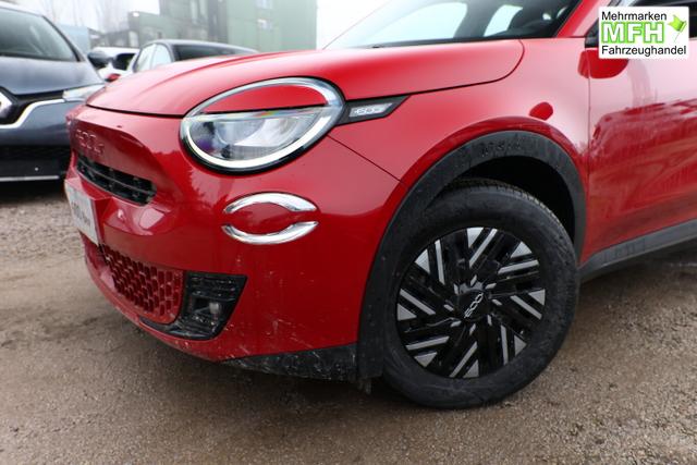 Fiat 600e RED 54kWh 11kW-OBC CarPlay W&auml;rmepumpe PDC 