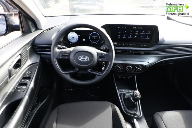 Hyundai i20 Select Navi DigCo 16Z CarPlay Kam PDC Temp 