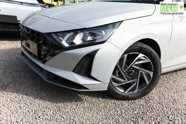 Hyundai i20 Select Navi DigCo 16Z CarPlay Kam PDC Temp 