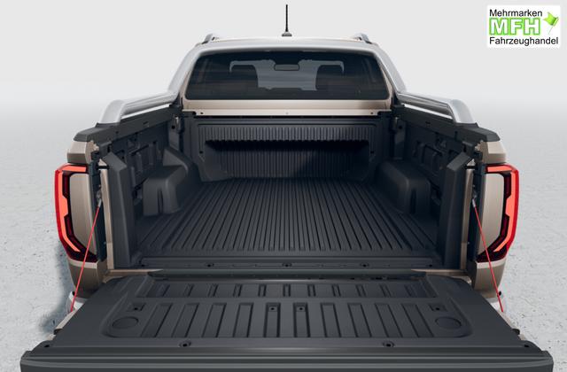 Volkswagen Amarok Aventura AHK Rollcover Chrom Matrix Leder 