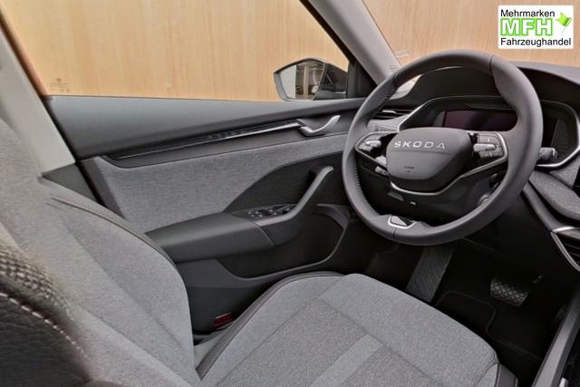 Skoda Octavia Combi DSG Selec Nav ACC vEHK Kessy Kam 