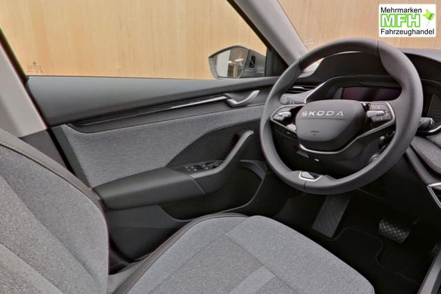 Skoda Octavia Combi Selection DSG Selec Matrix HUD Nav ACC Kessy 