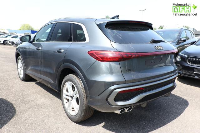 Audi Q5 S line TDI 204 Tech Pano PrivG VirCo+ eHK 19Z 