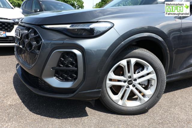 Audi Q5 S line TDI 204 Tech Pano PrivG VirCo+ eHK 19Z 