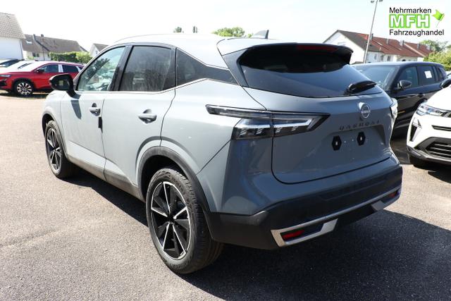 Nissan Qashqai Tekna AT Pano HUD eHk SHZ ACC 19"LM Nav 