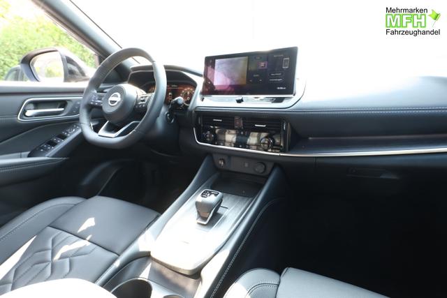Nissan Qashqai Tekna AT Pano HUD eHk SHZ ACC 19"LM Nav 