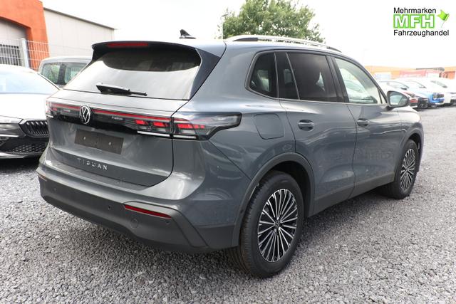 Volkswagen Tiguan DSG LED+ Pano Nav 5JGar IQ.DRIVE LM18Z 
