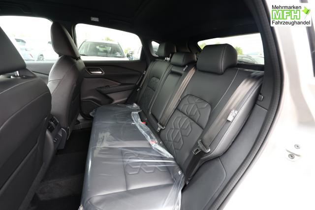 Nissan Qashqai Tekna AT Pano HUD eHk SHZ ACC 19"LM Nav 