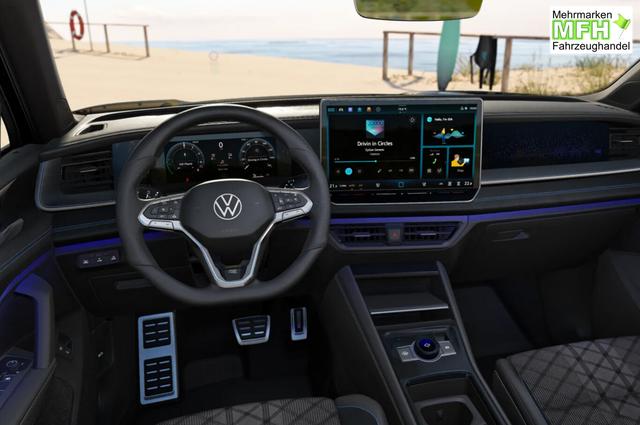 Volkswagen Tayron R-Line PHEV Matrix AHK 5JGar IqDrive+ 20Z 