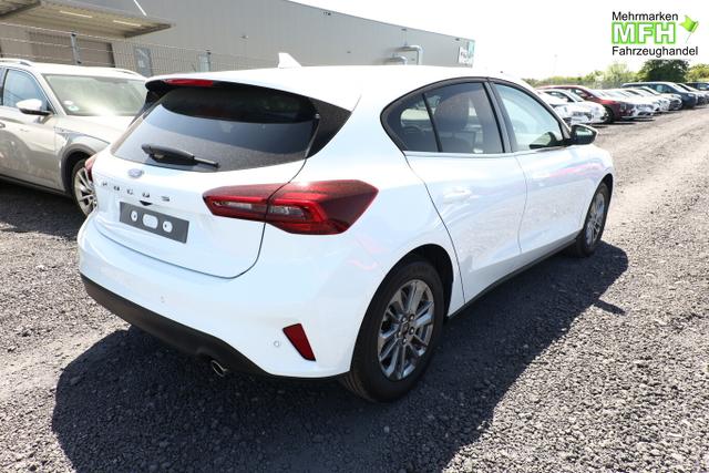 Ford Focus Titanium X ACC Nav LED Kam TotW KeyFree 