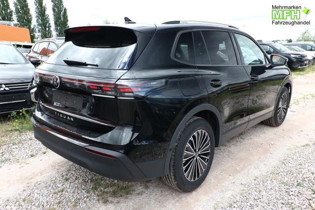 Volkswagen Tiguan DSG LED+ Pano Nav 5JGar IQ.DRIVE LM18Z 