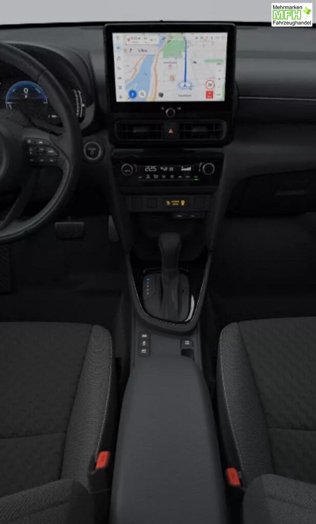 Toyota Yaris Cross LED Nav Smartkey 17" Privacy ACC 