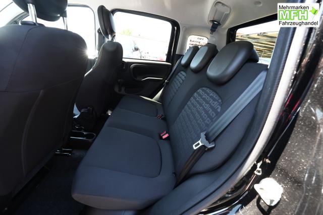 Fiat Panda Cross 5S PDC CarP/AndroidA PrivG 15Z NSW 